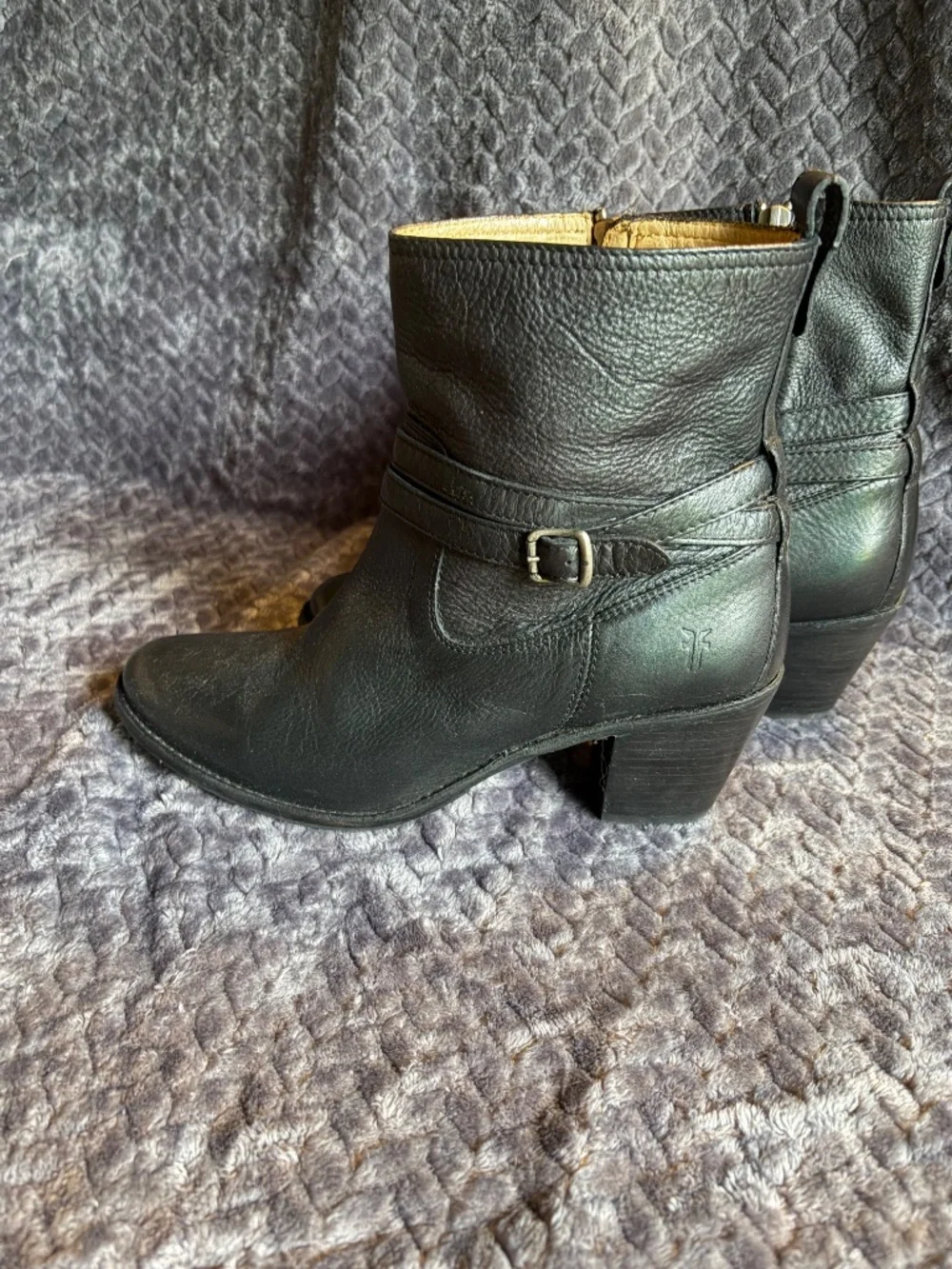 Frye Jackie Rivet Leather Ankle Boots 8.5M